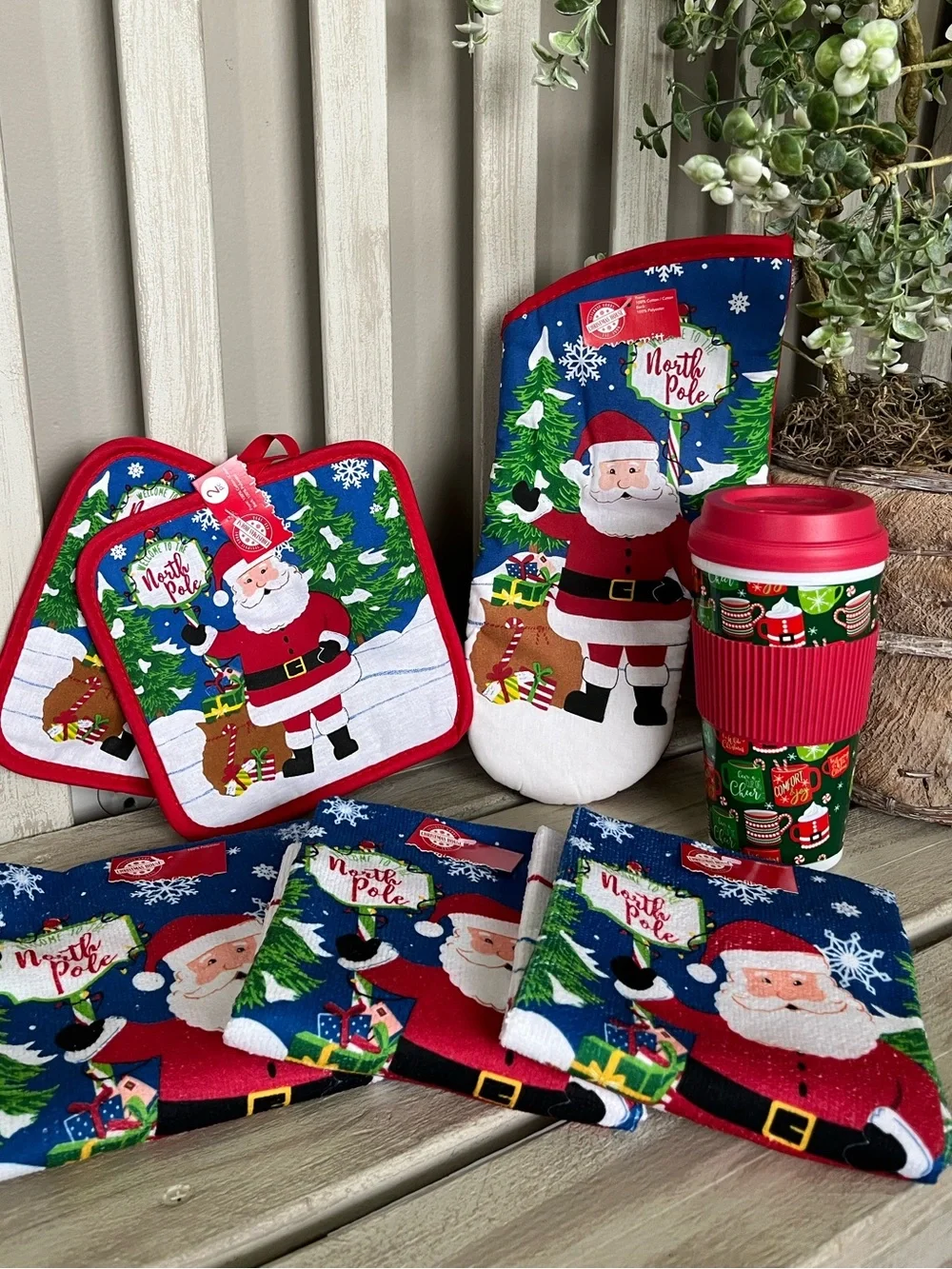 Santa Set ~ 3/kitchen towels 1-mitt & 2-Pot Holder, 1-Coffee Tumble ~ NEW